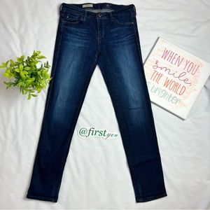 AG Adriano Goldschmied, The Stilt Cigarette Leg blue pants Size 28R